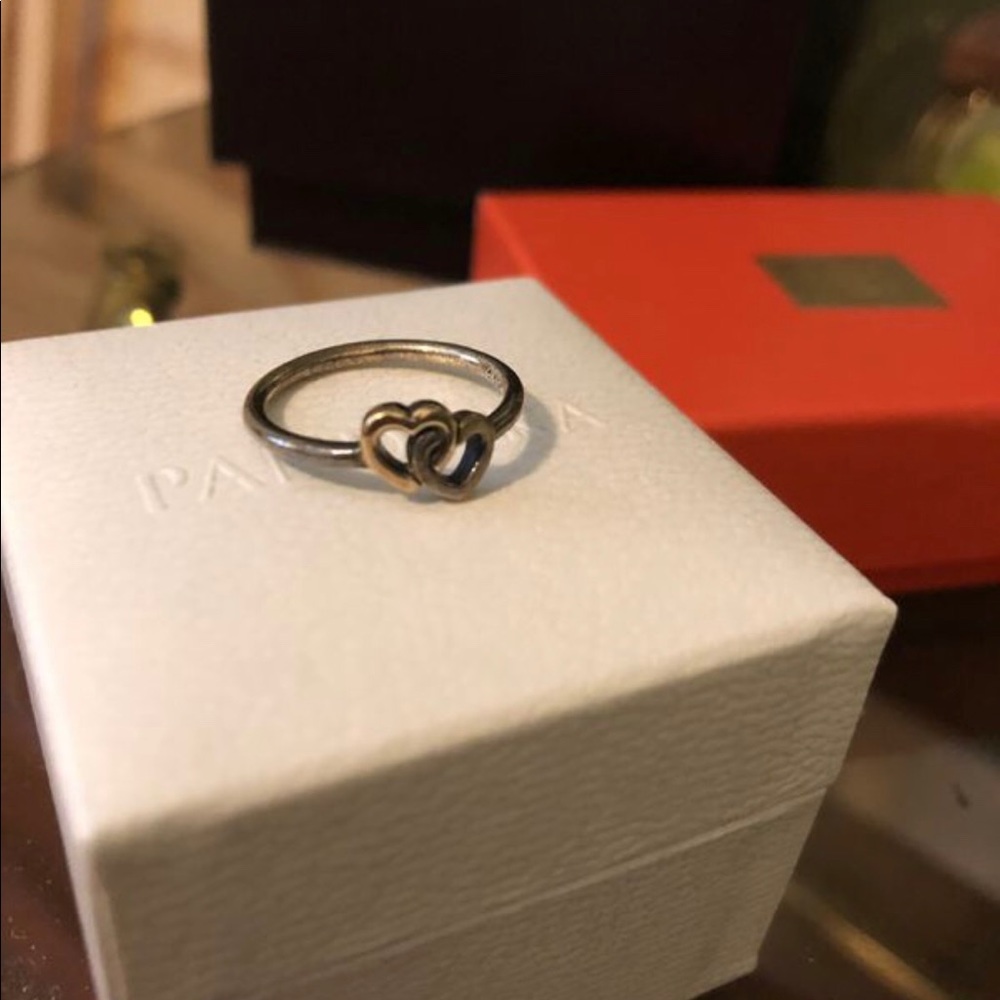Pandora Ring Size 6